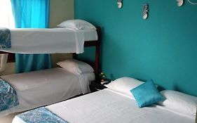Aquamarina Hostal